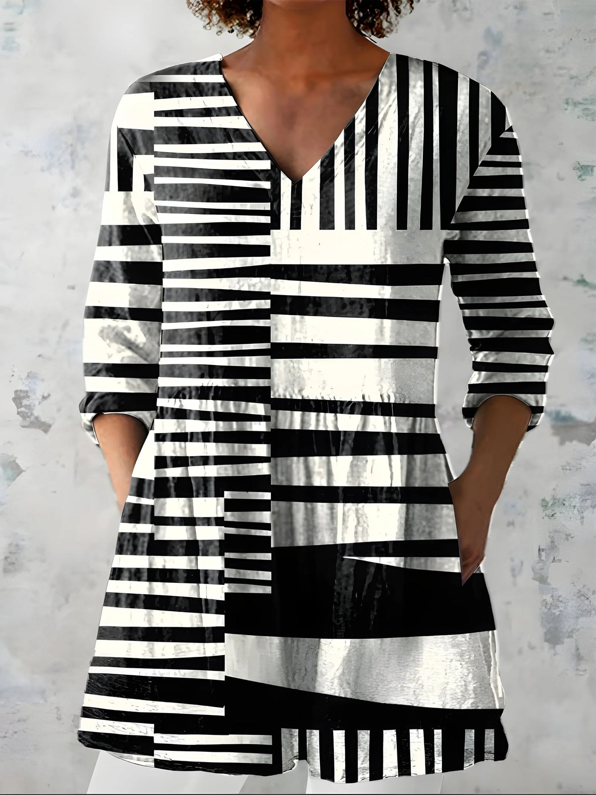 April - Long Blouse with V-Neck