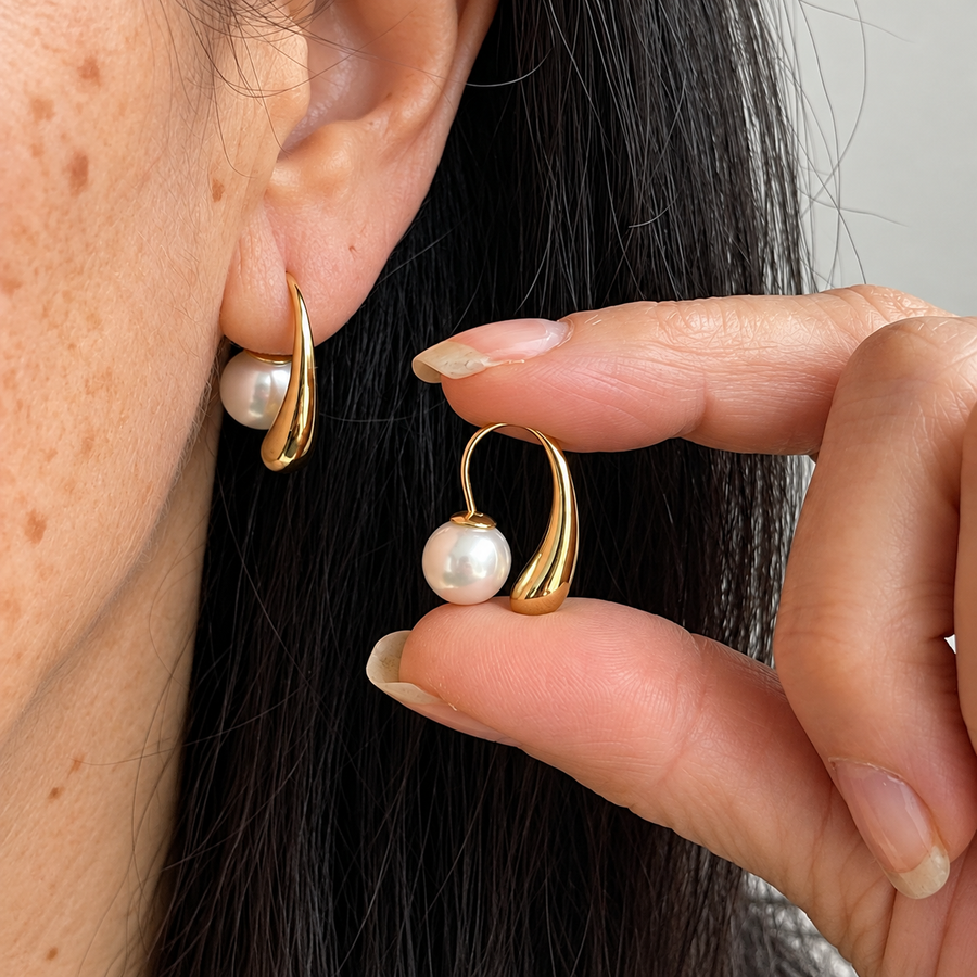 ELARA | MINIMALIST ARC PEARL EARRINGS